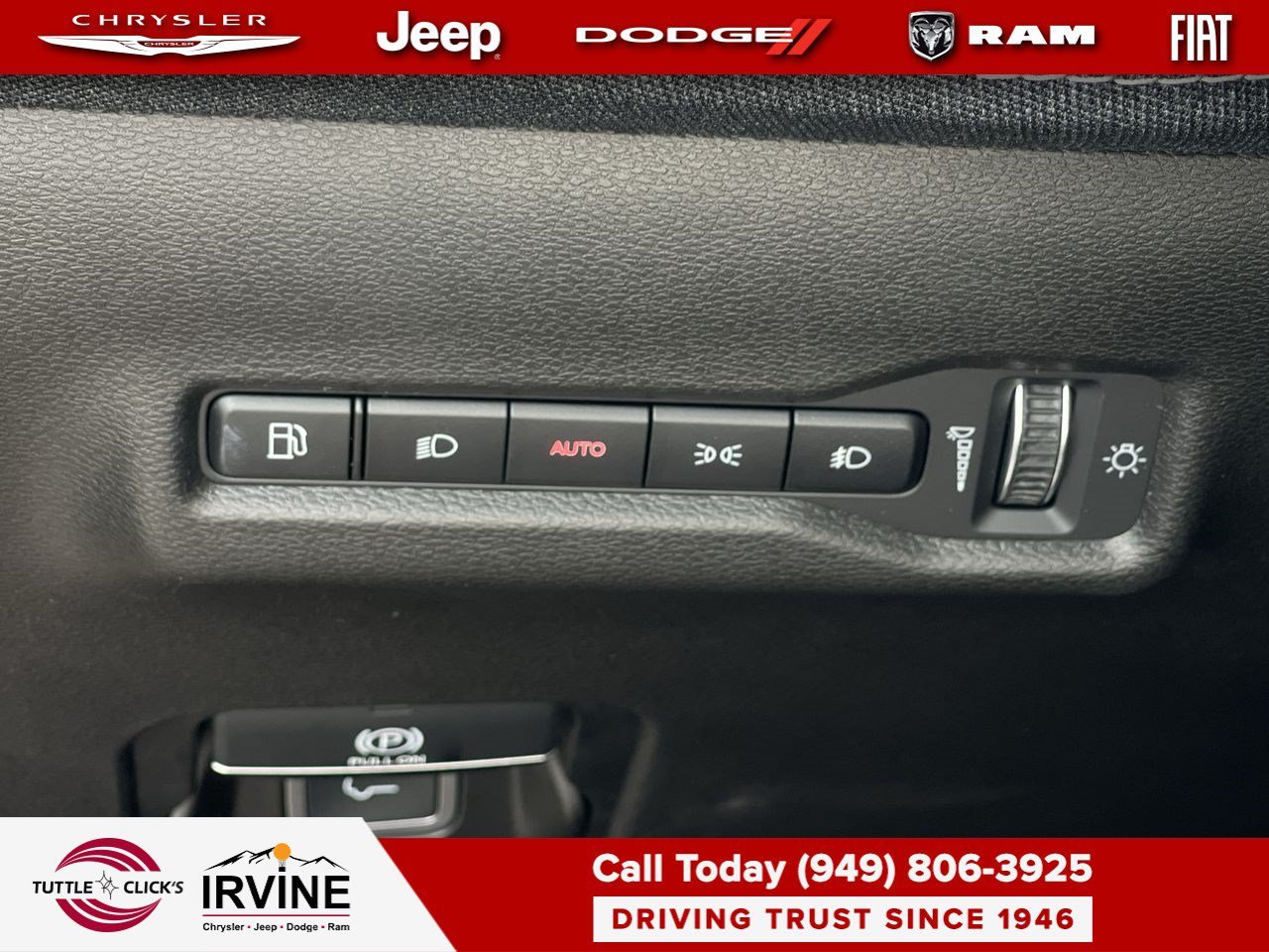 New 2026 Red Hot Pearlcoat Jeep Laredo image 29