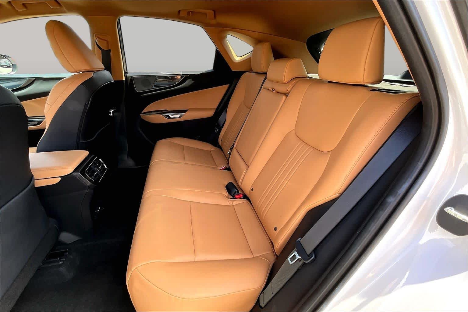 Certified Used 2025 Eminent White Pearl Lexus  image 18