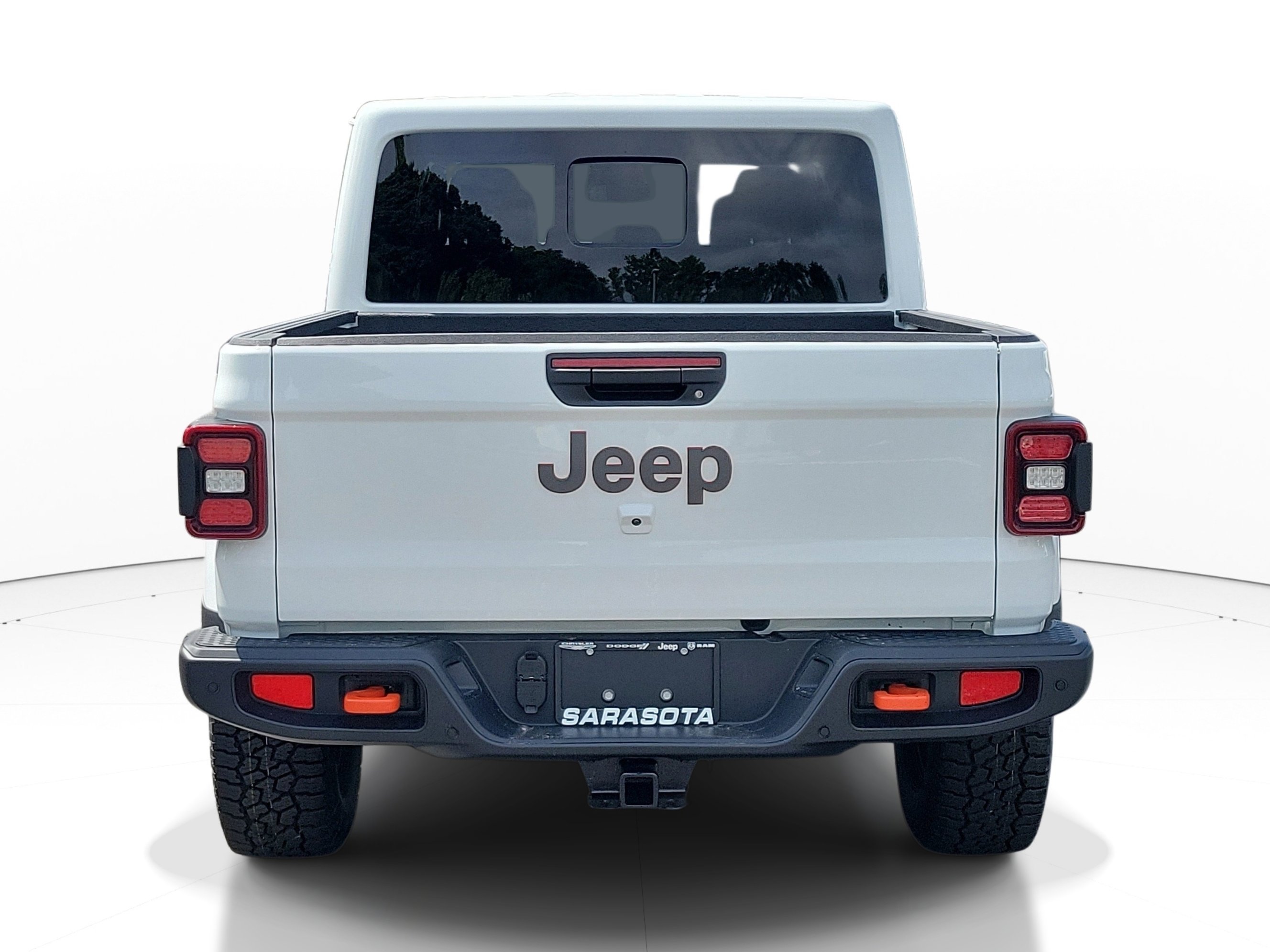 New 2026 Bright White Clear-Coat Exterior Paint Jeep Mojave image 5