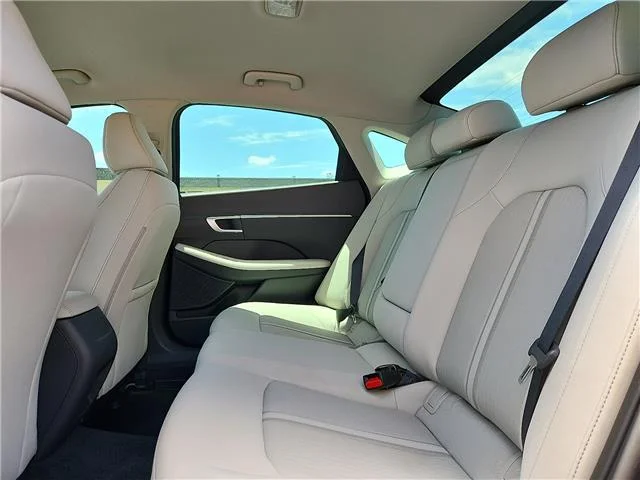 New 2026 Abyss Black Hyundai SEL Sport image 8