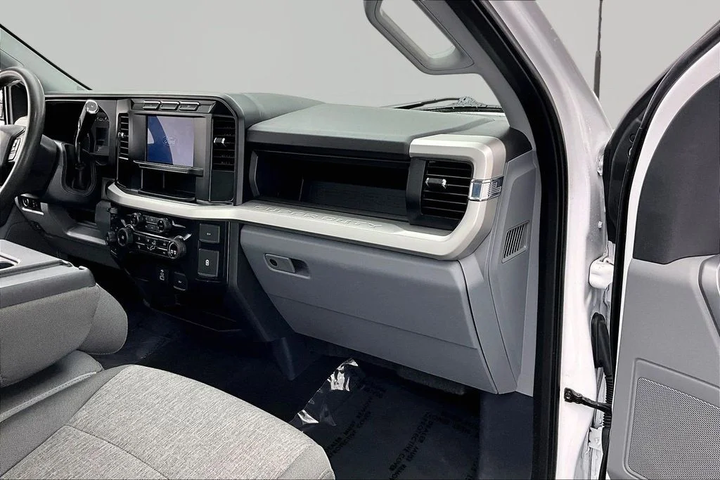 Certified Used 2024 Oxford White Ford XL image 15