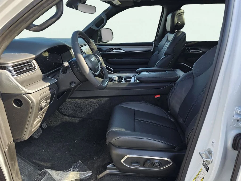 2026 Jeep Grand Wagoneer Limited Reserve - Photo 17