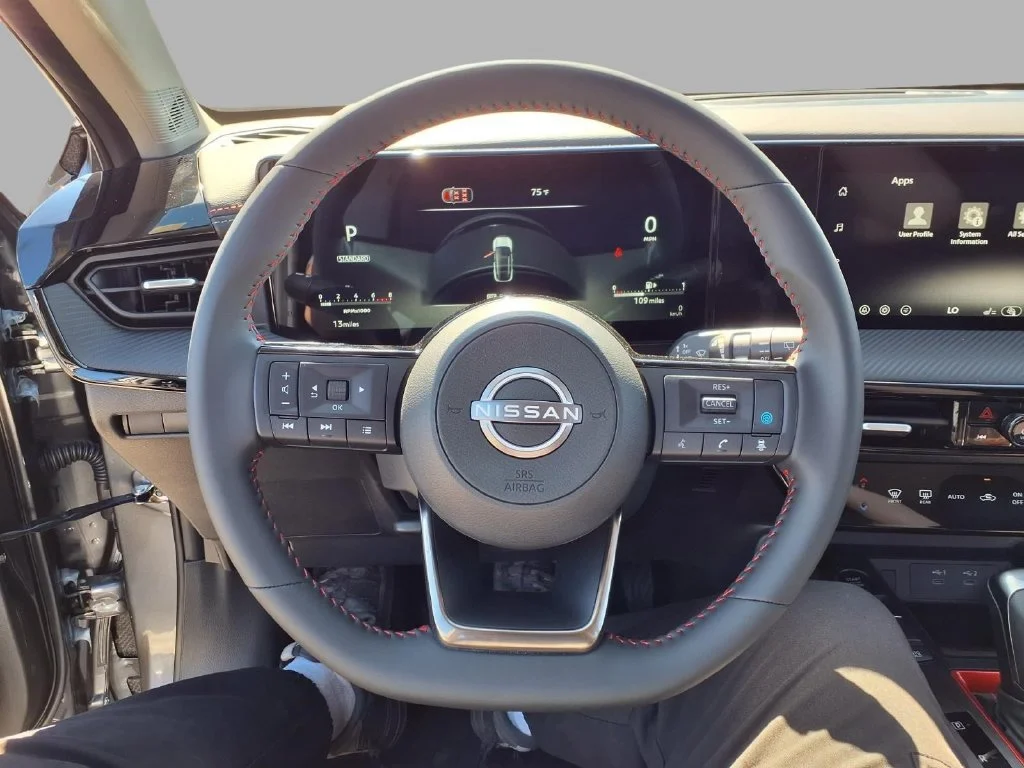 New 2027 Gray Nissan SR image 15