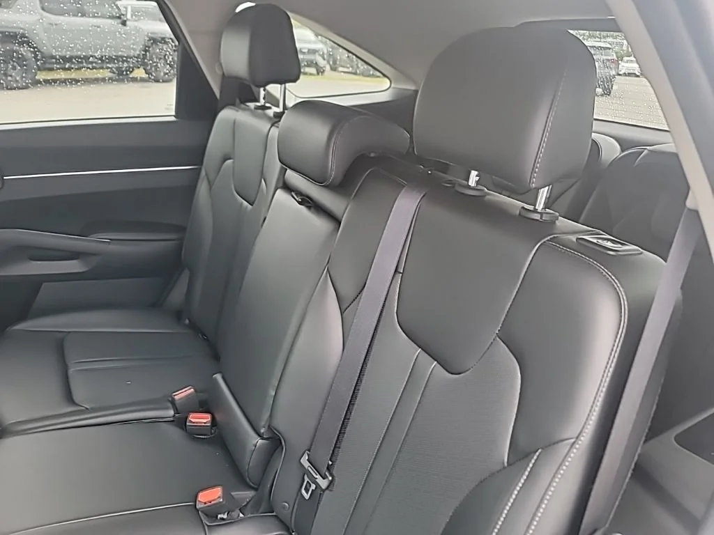 Certified Used 2023 Silver Kia S image 11