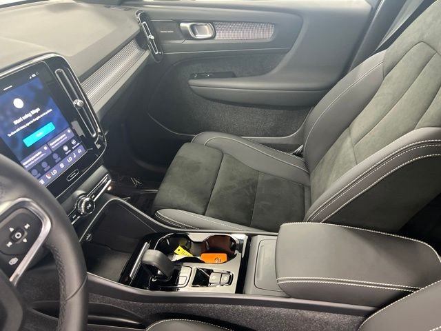 Used 2023 Gray Volvo Ultimate image 20