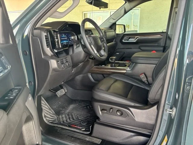 Used 2025 Gray Chevrolet LT Trail Boss image 8