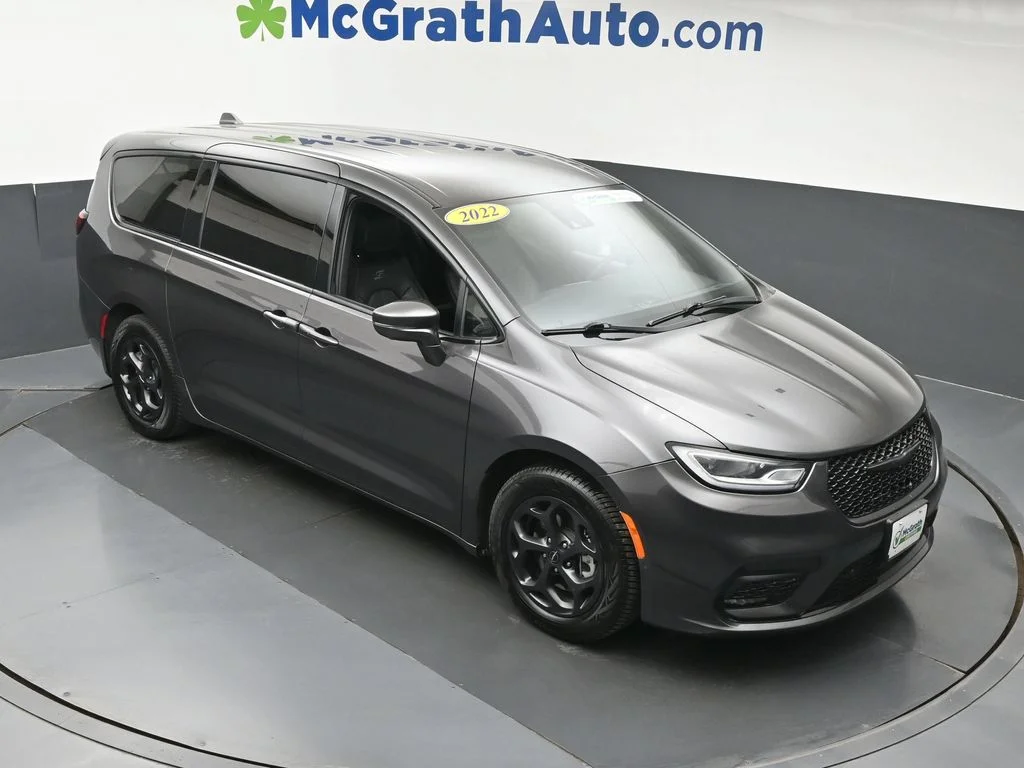 Certified Used 2022 Gray Chrysler Touring L image 3