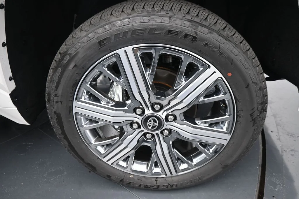 New 2026 Wind Chill Pearl <sup>1</sup> Toyota Tundra Capstone image 13