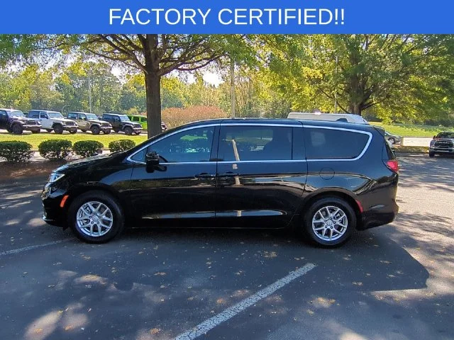 Used 2026 Black Chrysler Select image 2