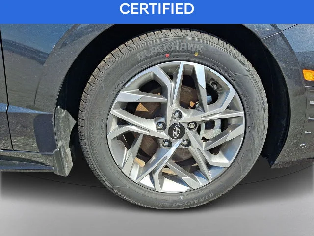 Used 2023 Gray Hyundai SEL image 8