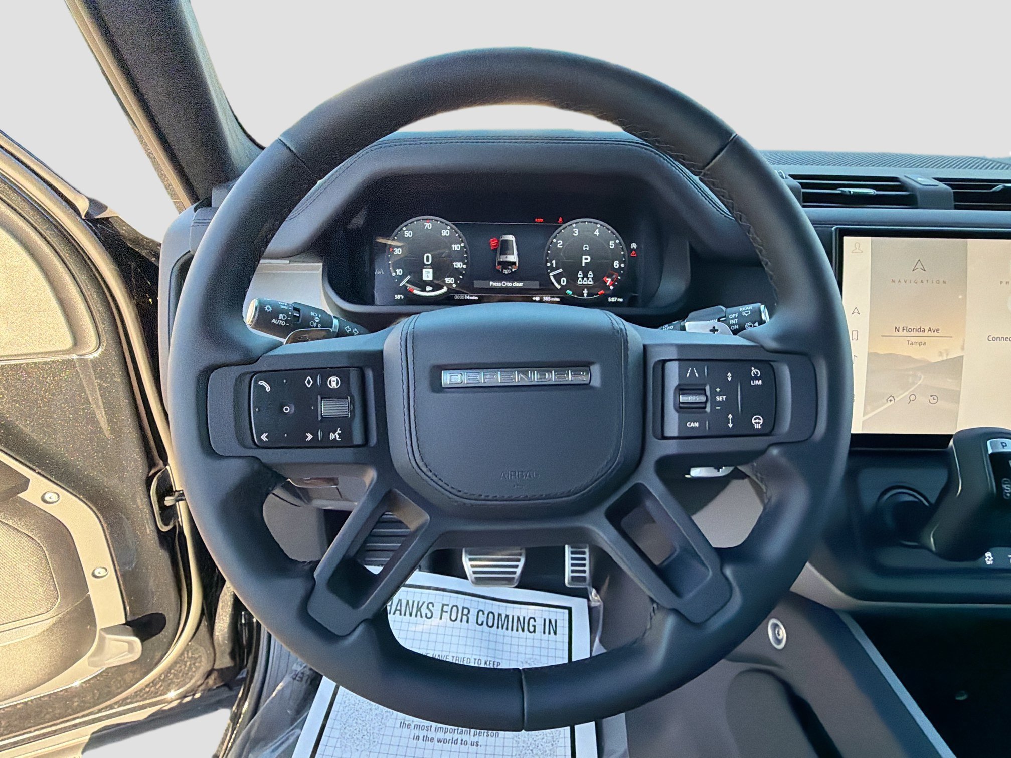 2026 Land Rover Defender V8 - Photo 40