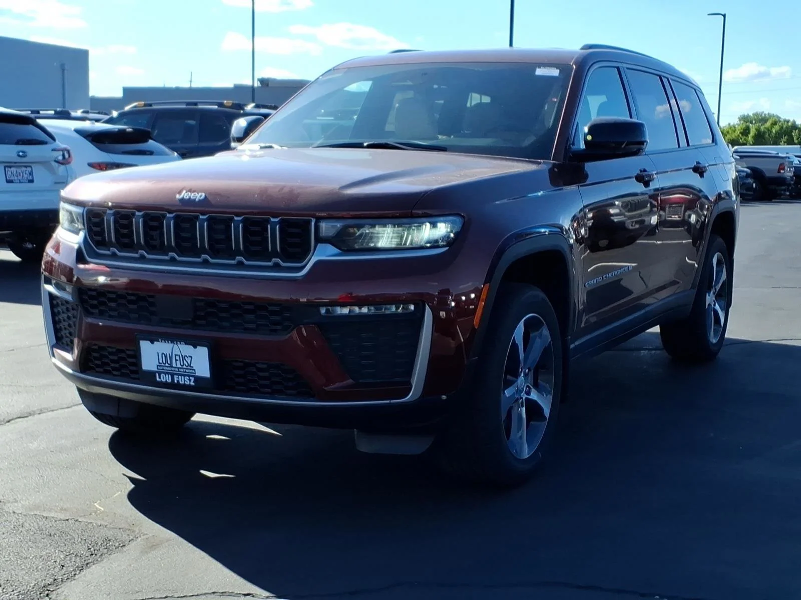 New 2026 Velvet Red Pearl-Coat Exterior Paint Jeep Limited image 2