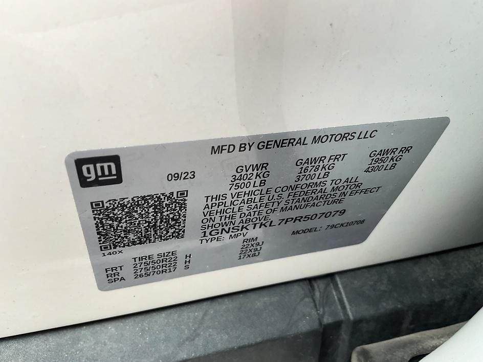Used 2023 Beige Chevrolet High Country image 31