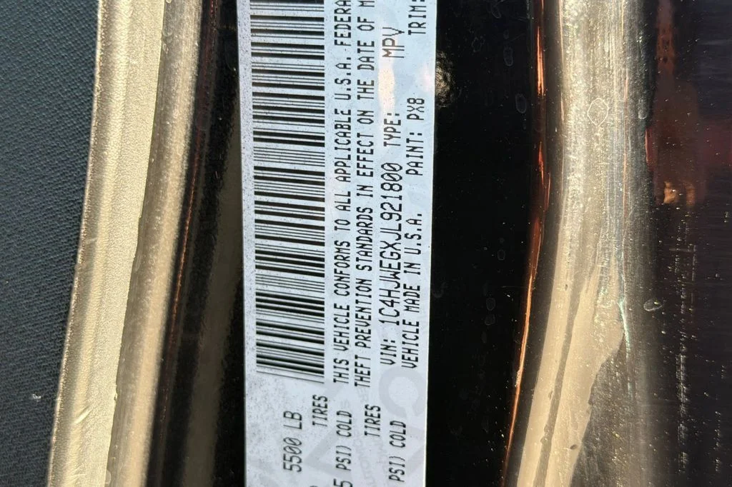 Used 2018 Black Clearcoat Jeep Unlimited Sahara image 27
