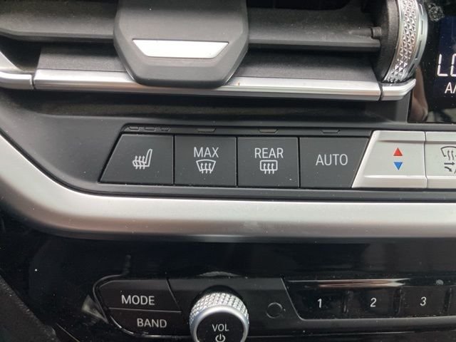 Used 2023 Gray Metallic BMW xDrive30i image 27