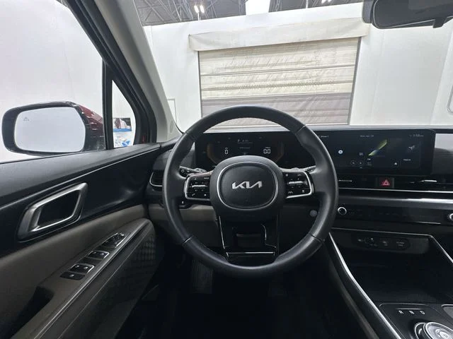Used 2025 Red Kia LXS image 12