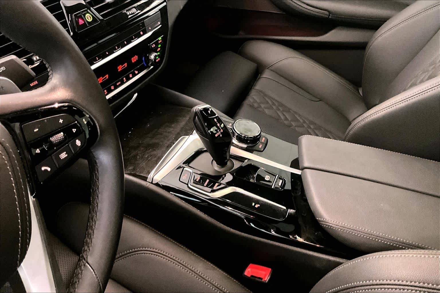 Used 2022 Bernina Grey Amber Effect Metallic BMW 530i image 14