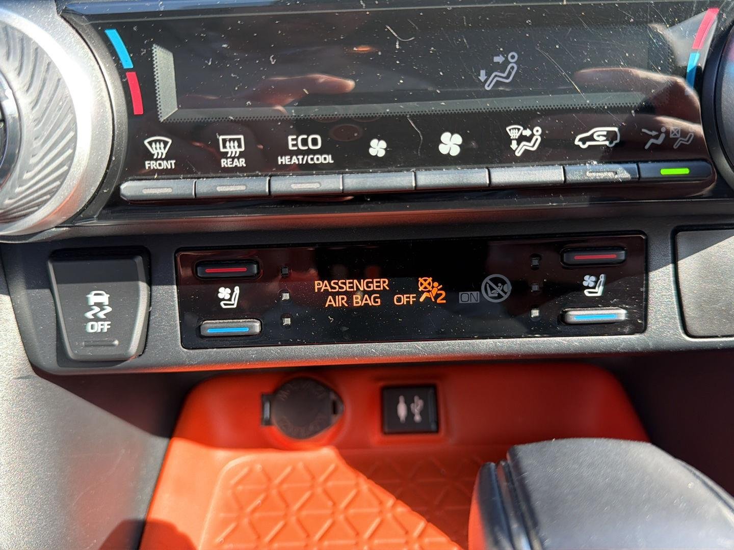 Used 2019 Ruby Flare Pearl Toyota Adventure image 17