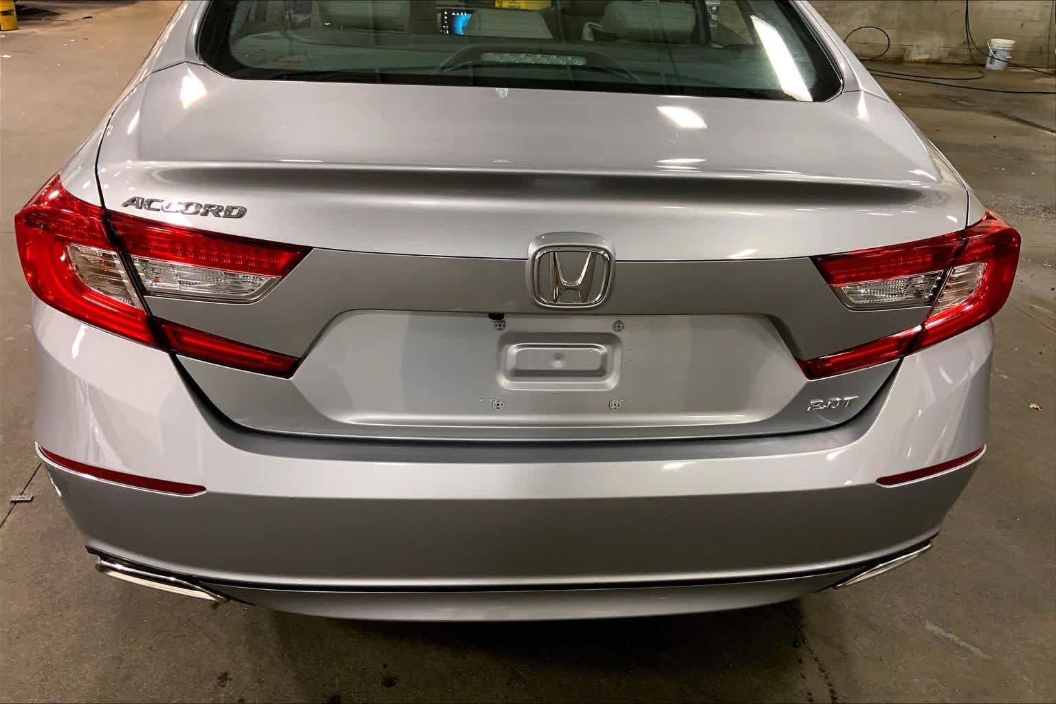 Used 2019 Lunar Silver Metallic Honda EX-L 2.0T image 31