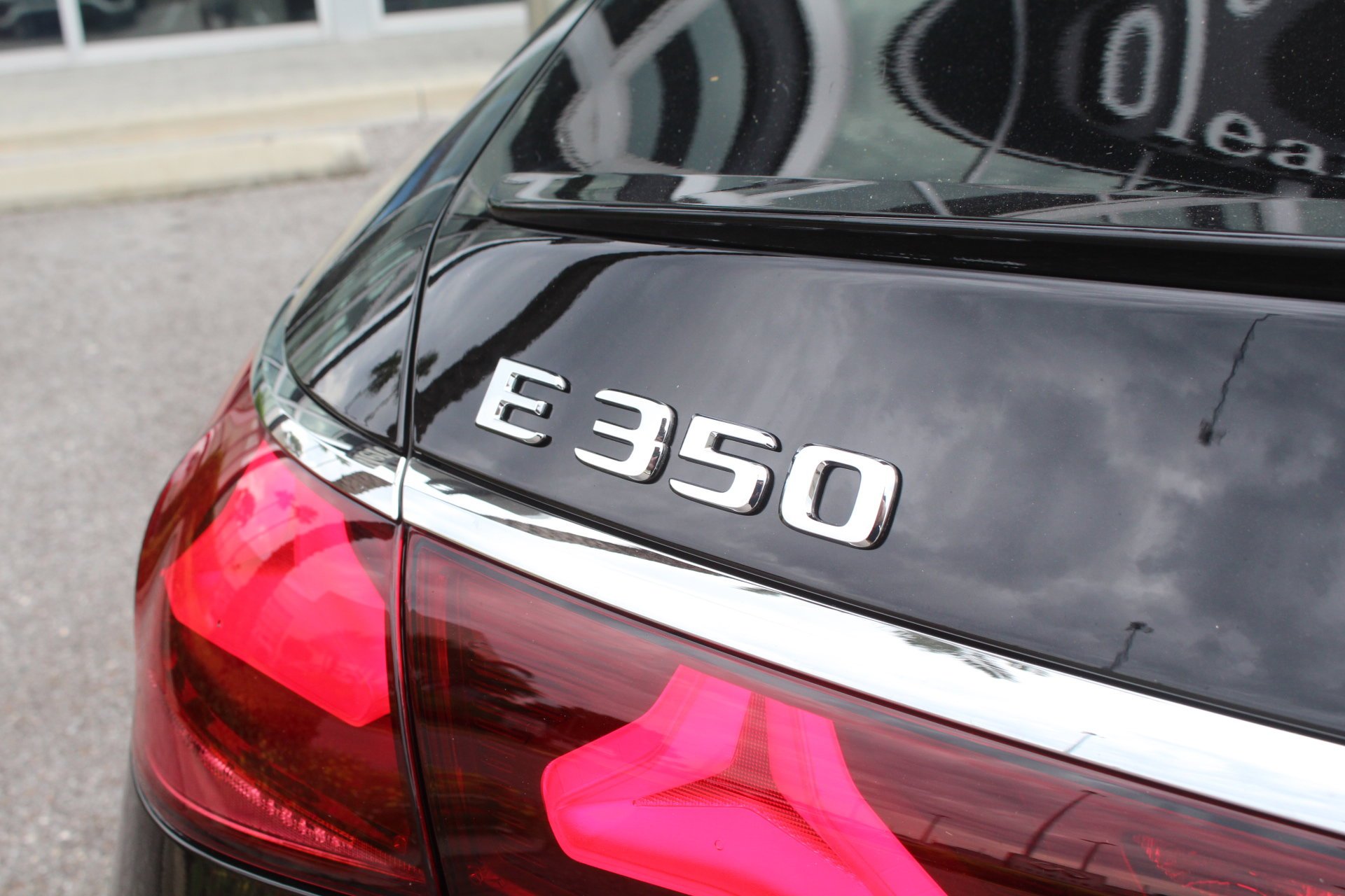 2026 Mercedes-Benz E-Class E350 - Photo 6