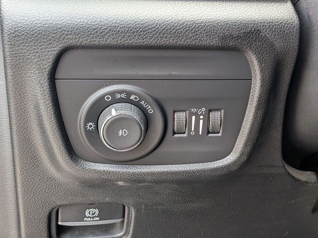 Used 2021 Gray Jeep Limited image 19