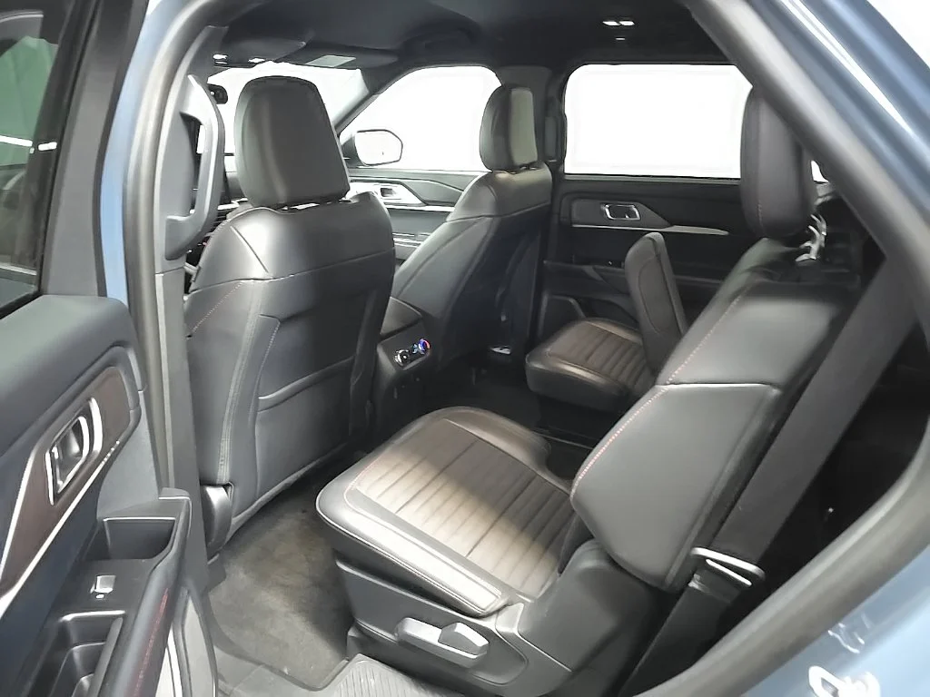 Used 2025 Blue Ford ST-Line image 30