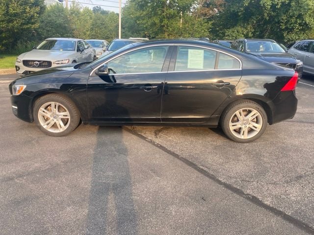 Used 2015 Black Volvo T5 Premier Plus image 8