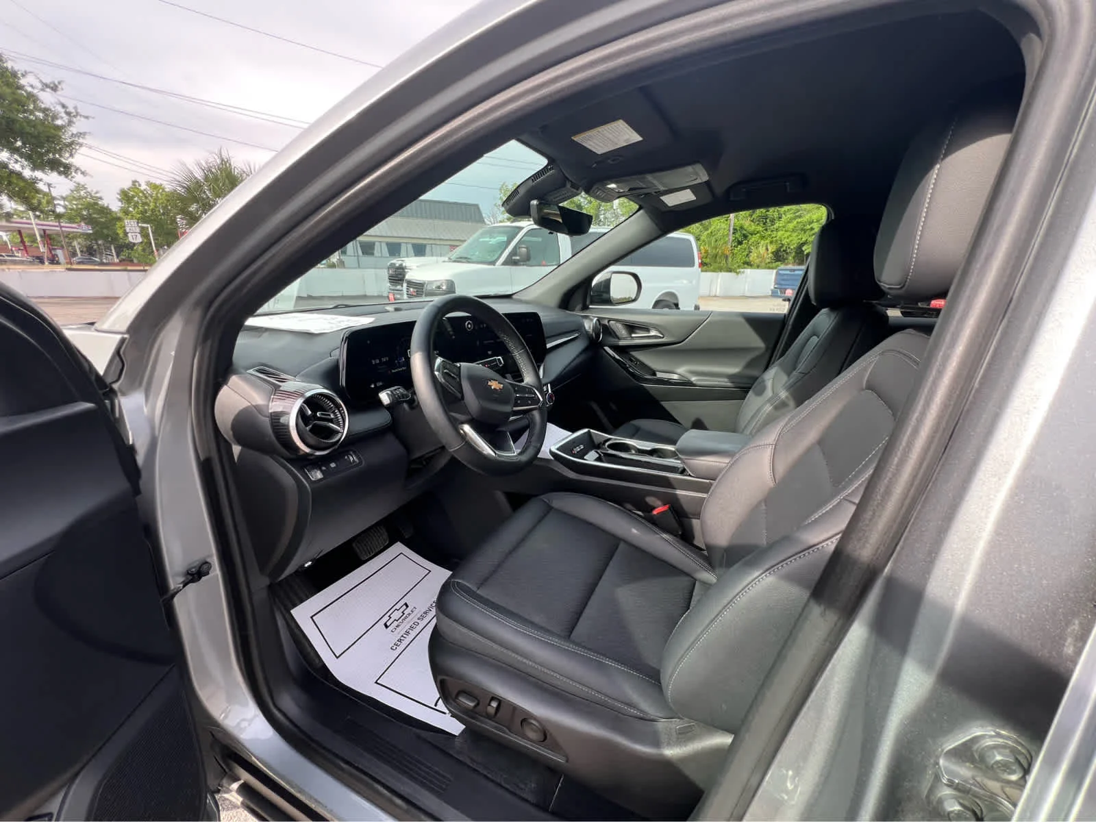 Used 2025 Sterling Gray Metallic Chevrolet LT image 7