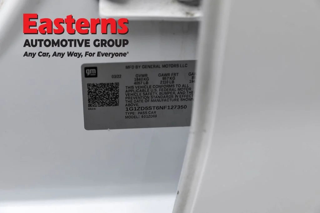 Used 2022 White Chevrolet LT image 34