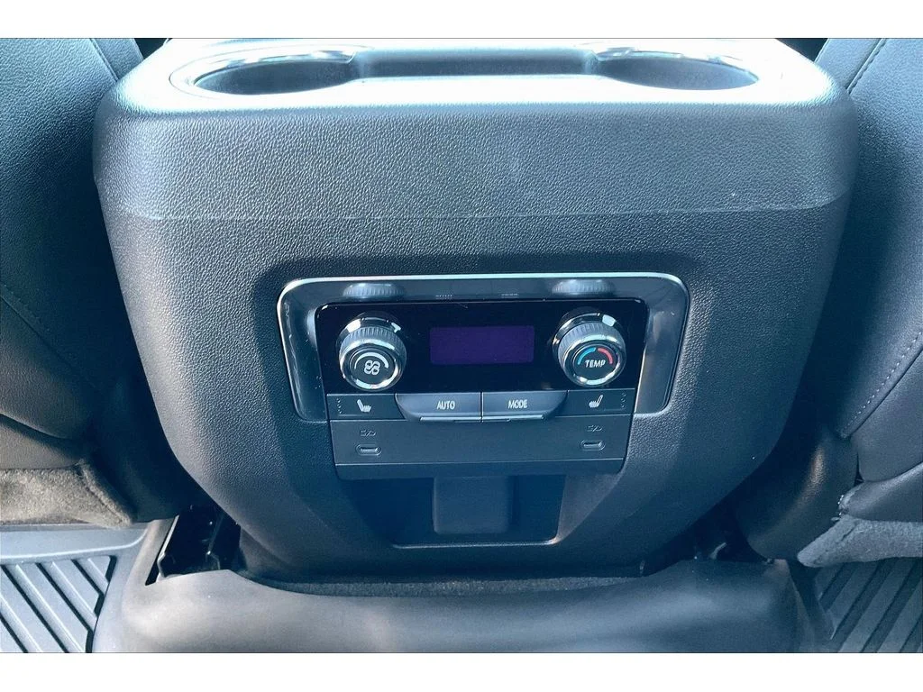 Used 2025 Cypress Gray Chevrolet Z71 image 24