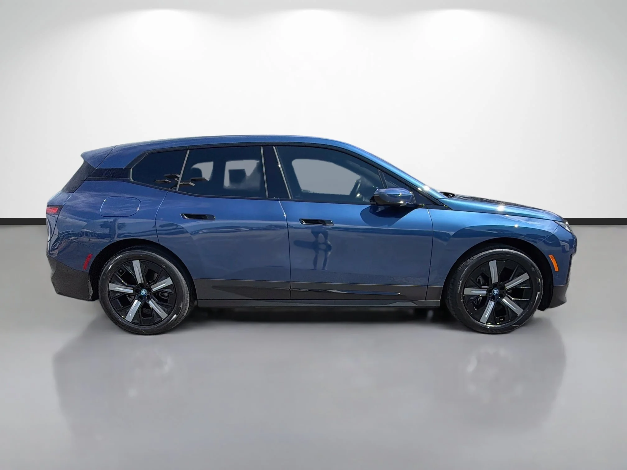 Used 2024 BMW iX Base with VIN WB523CF0XRCN62519 for sale in Tampa, FL
