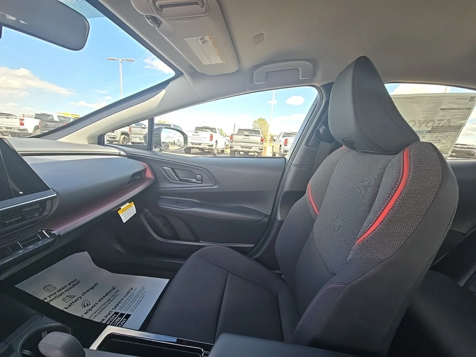 New 2025 Wind Chill Pearl Toyota SE image 11