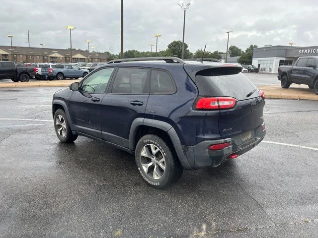 Used 2016 Blue Jeep Trailhawk image 6