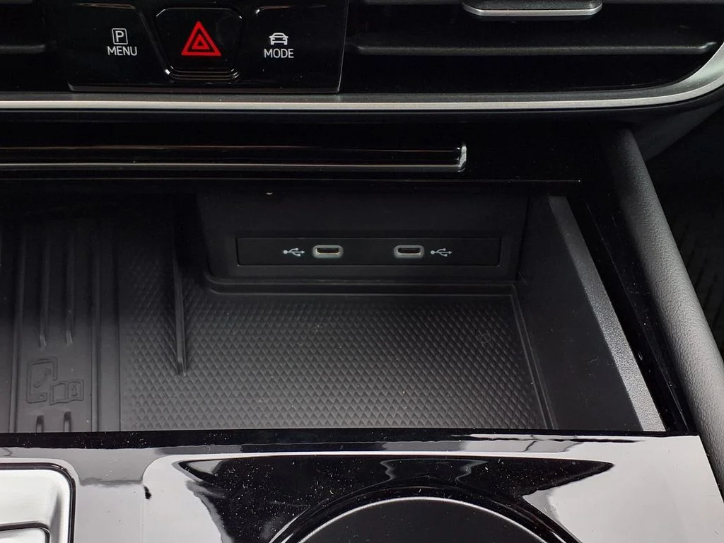 New 2026 Deep Black Pearl Volkswagen SEL image 20