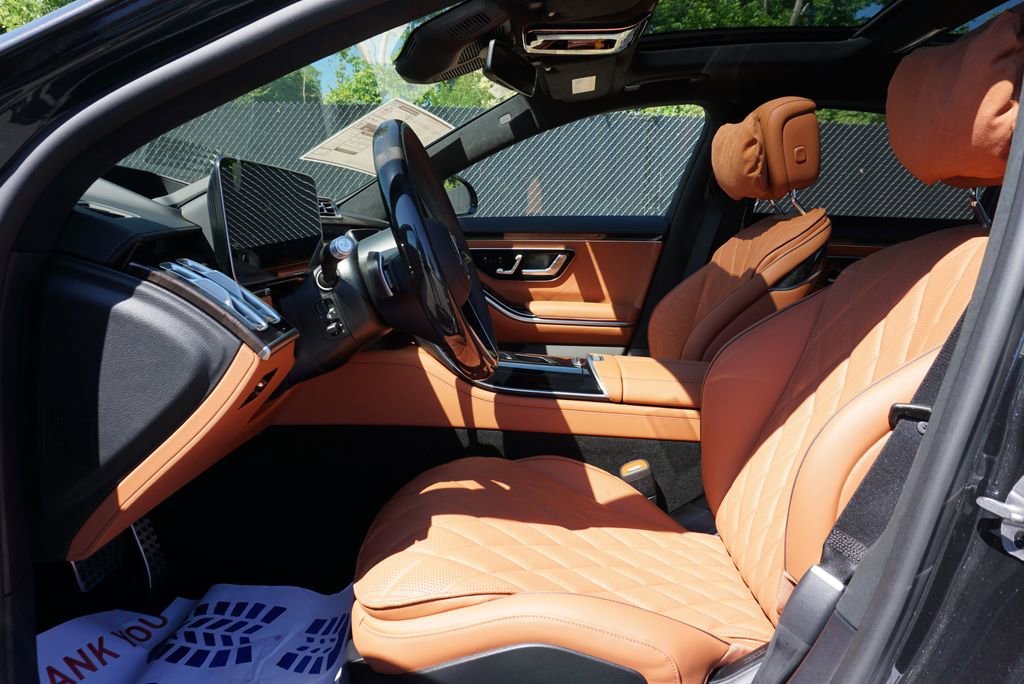 New 2026 Graphite Grey Metallic Mercedes-Benz S 580 image 29