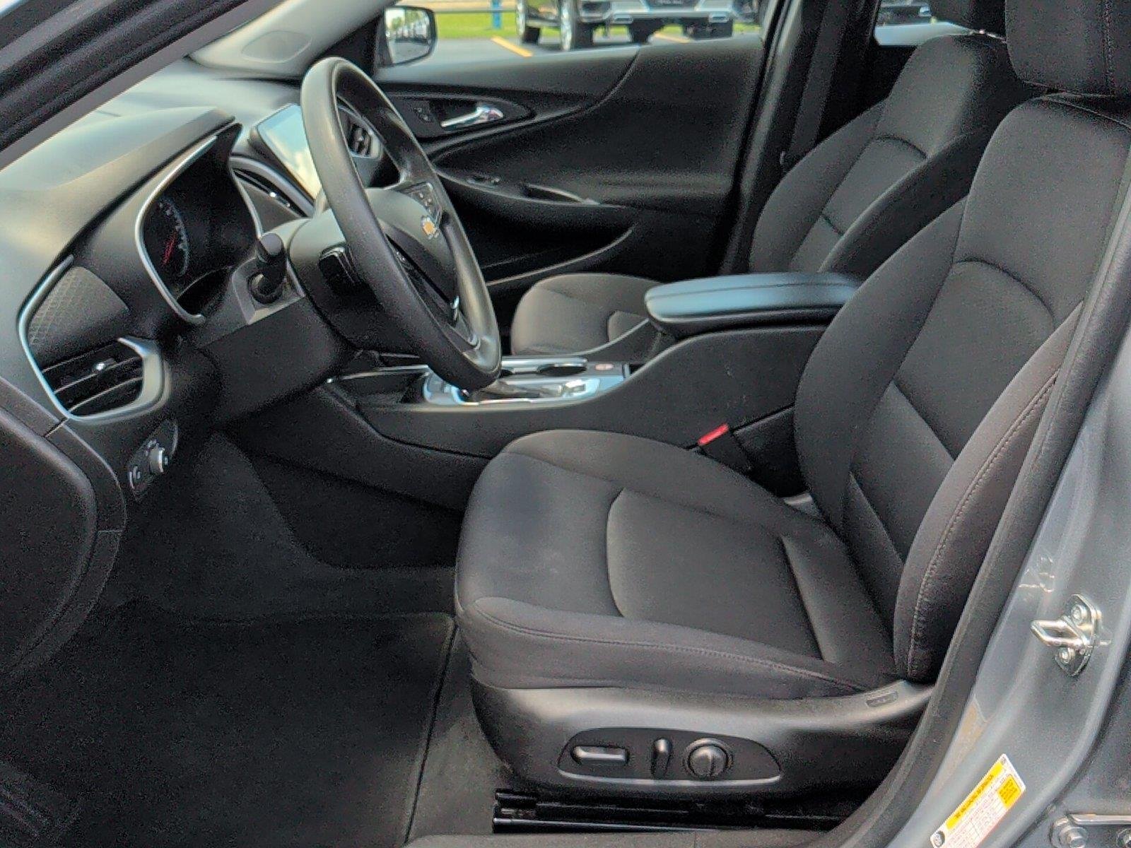 Used 2023 Sterling Gray Metallic Chevrolet LT image 10