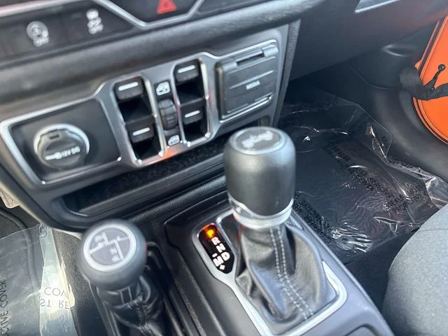 Used 2025 Orange Jeep Sport S image 22