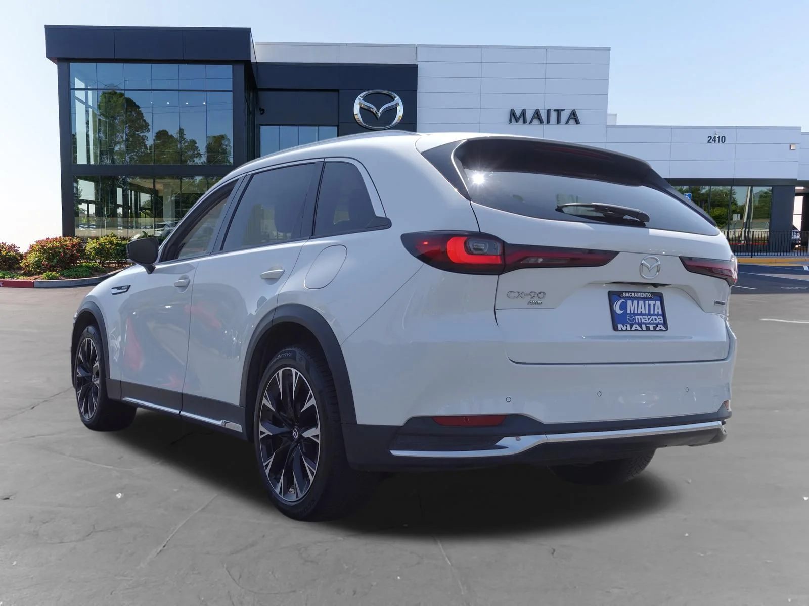 Certified Used 2024 Rhodium White Premium Mazda Premium image 6