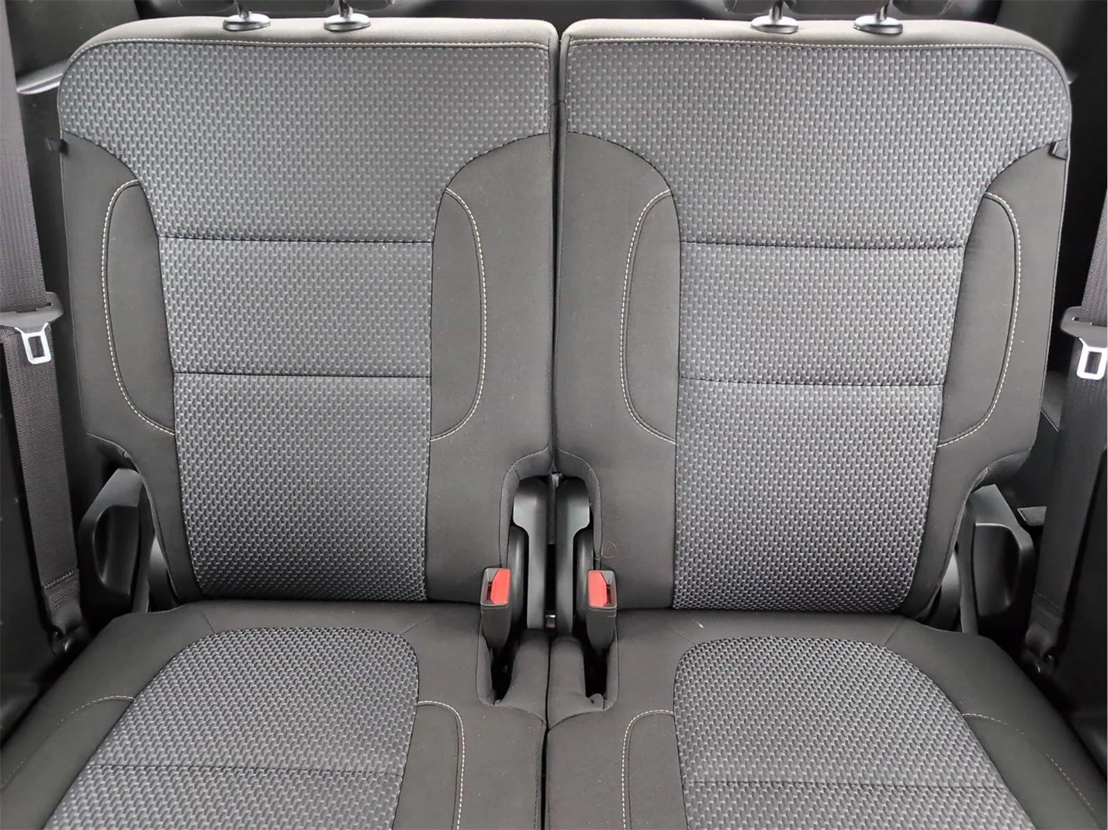 Used 2023 Sterling Metallic GMC SLE image 28