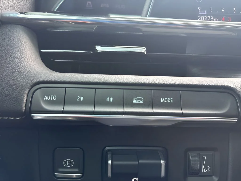 Used 2022 Black Cadillac Sport image 26