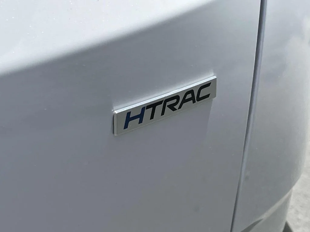 New 2025 White Hyundai SEL image 10