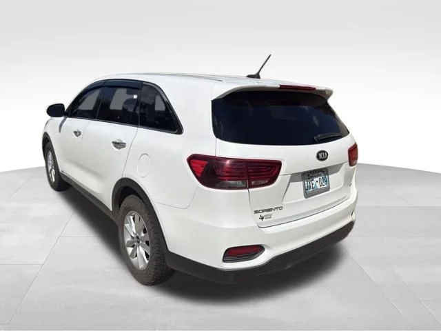 Used 2019 White Kia LX image 7