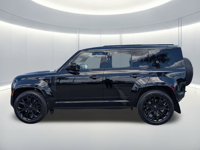 New 2026 Narvik Black Land Rover OCTA Black image 2