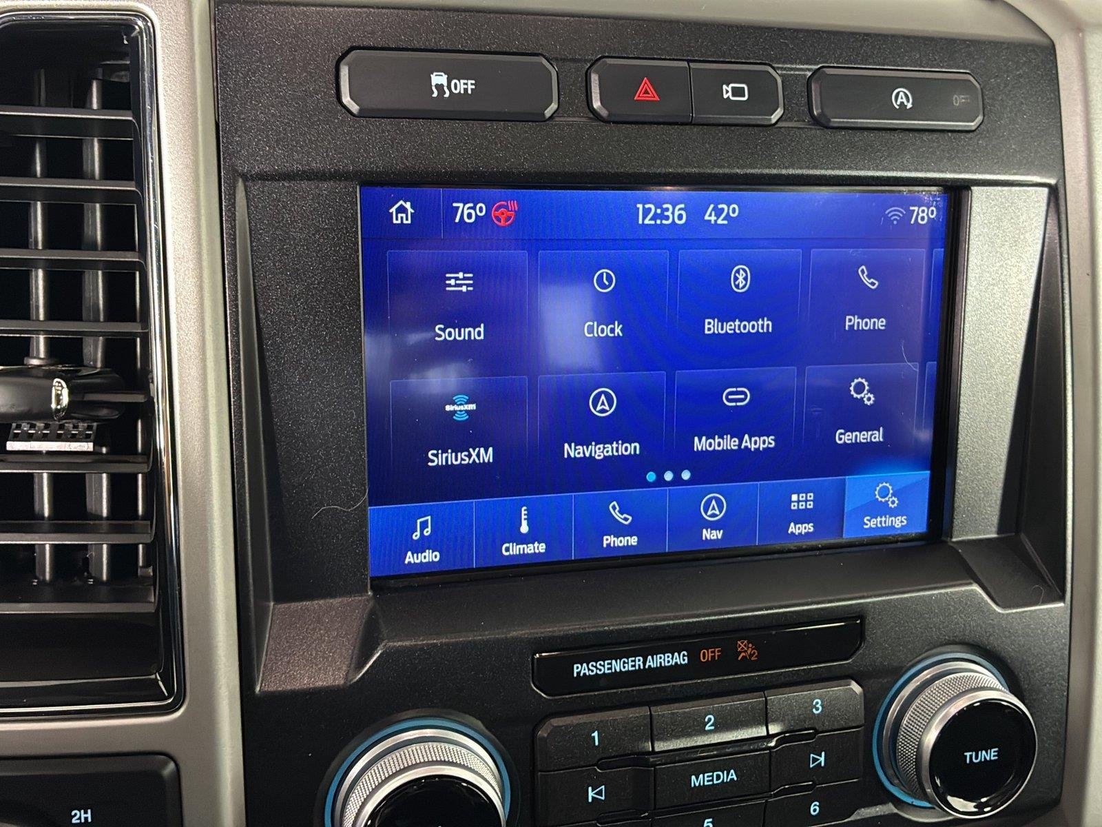 Used 2019 Ruby Red Metallic Tinted Clearcoat Ford LARIAT image 53