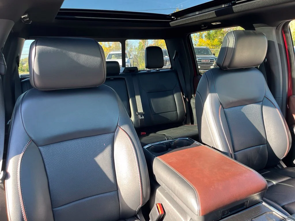 Used 2023 Red Metallic Ford Lariat image 38