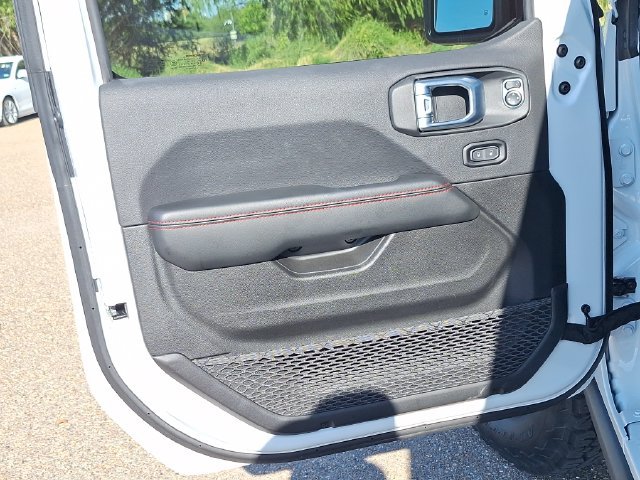 Used 2026 White Jeep Moab 392 image 10