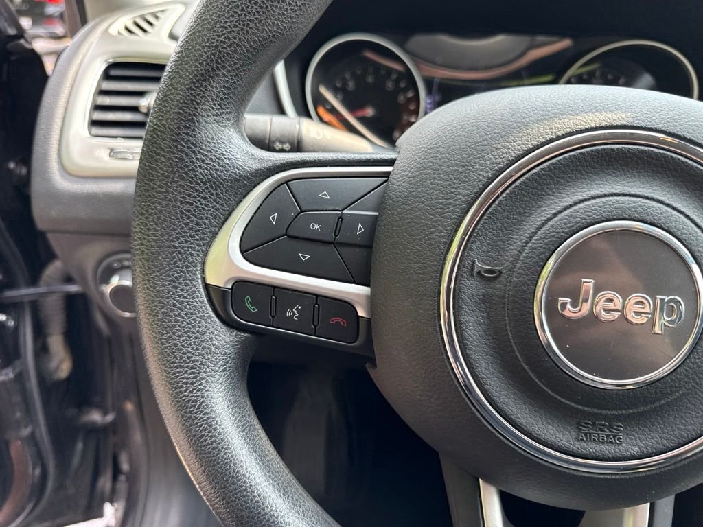 Used 2019 Gray Jeep Sport image 25