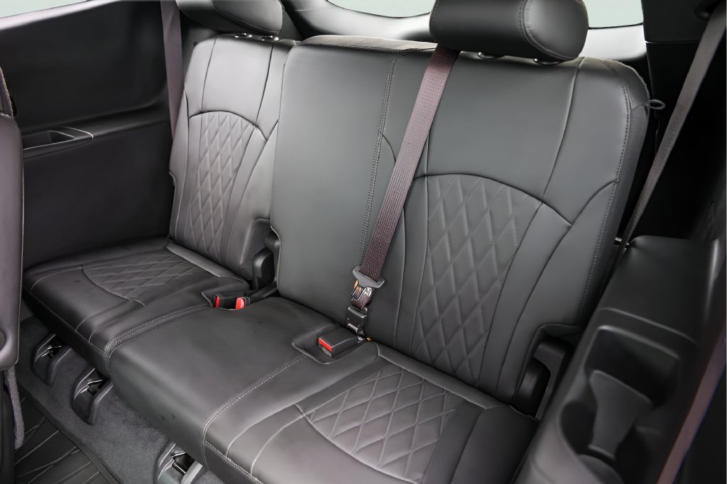 Used 2023 EBONY TWILIGHT METALLIC Buick Avenir image 27