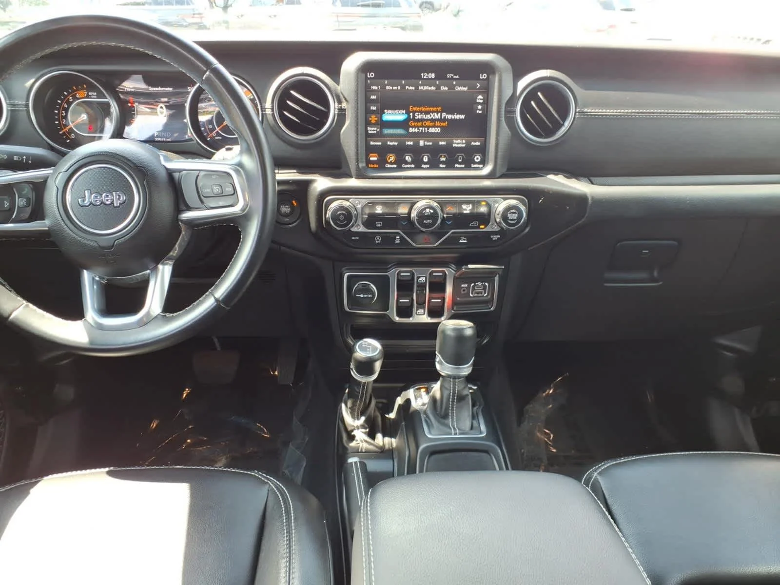 Certified Used 2022 Black Clearcoat Jeep Unlimited Sahara image 15
