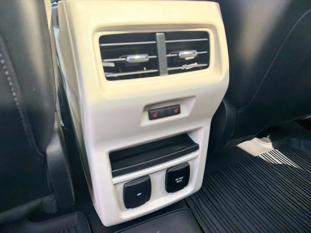 Used 2020 Blue Ford Titanium image 17